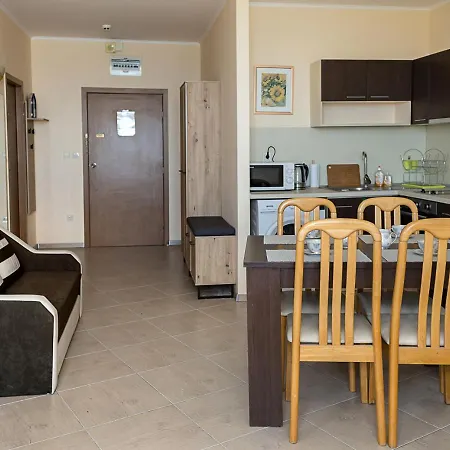 Cozy Retreat With Sea View & Balcony I Nikea Park By Flat Mаnager Apartment Varna