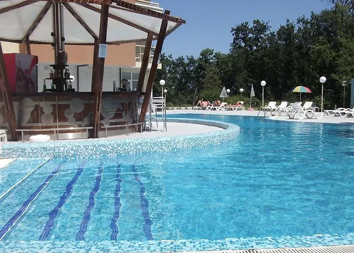 아파트 Cozy Retreat With Sea View & Balcony I Nikea Park By Flat Mаnager